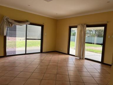 House For Lease - NSW - Lightning Ridge - 2834 - 54 Nettleton Drive, Lightning Ridge  (Image 2)