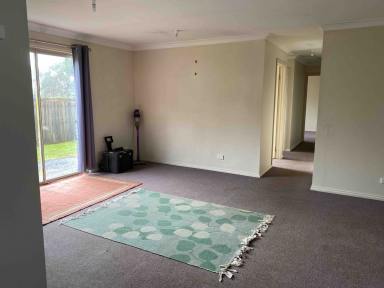 House For Lease - TAS - Zeehan - 7469 - Spacious Family Home in Prime Location  (Image 2)