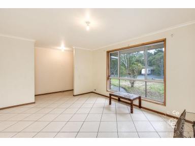 House For Sale - SA - Birdwood - 5234 - Opportunity Comes Knocking  (Image 2)