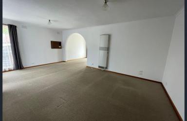 House For Lease - VIC - Cheltenham - 3192 - FAMILY HOME | GREAT LOCATION |  (Image 2)