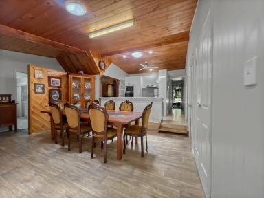 House For Sale - QLD - Macleay Island - 4184 - Massive Family Home – Sure to Tick All the Boxes!  (Image 2)