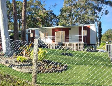 House For Sale - QLD - Macleay Island - 4184 - Stylish, Low-Maintenance Living  - Move-In Ready!  (Image 2)