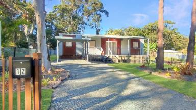 House For Sale - QLD - Macleay Island - 4184 - Stylish, Low-Maintenance Living  - Move-In Ready!  (Image 2)