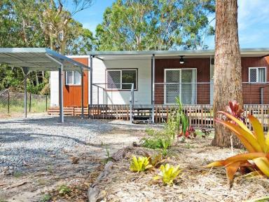 House For Sale - QLD - Macleay Island - 4184 - Stylish, Low-Maintenance Living  - Move-In Ready!  (Image 2)