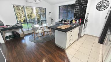 House For Sale - QLD - Macleay Island - 4184 - Spacious 2-Storey Home with Golf Course Views  (Image 2)