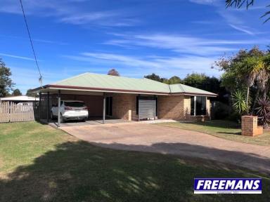 House For Sale - QLD - Kingaroy - 4610 - 1,000m2 allotment with 11m x 5m shed  (Image 2)
