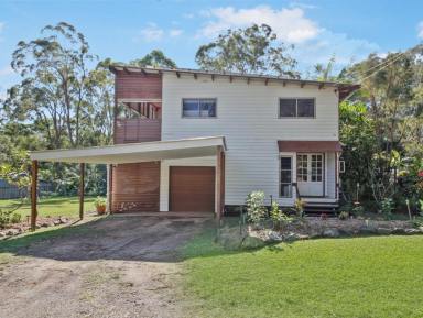 House For Sale - QLD - Macleay Island - 4184 - 1,124m2 Double Block with Separate Titles -  High-End Finishes & Water Views  (Image 2)