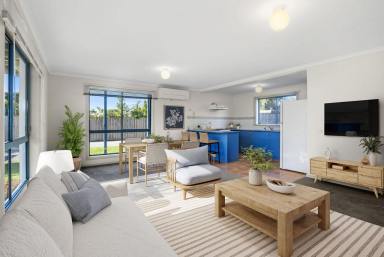 Unit For Sale - VIC - Apollo Bay - 3233 - TWO IN ONE  (Image 2)