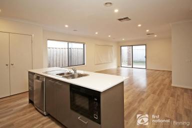 House For Lease - VIC - Cranbourne North - 3977 - Perfectly Positioned Family Home  (Image 2)