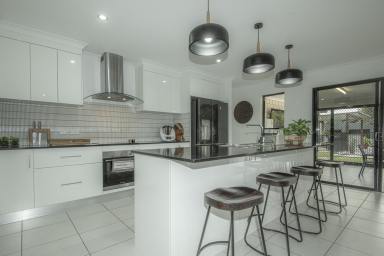 House For Sale - QLD - Biloela - 4715 - Finished to Perfection.  (Image 2)
