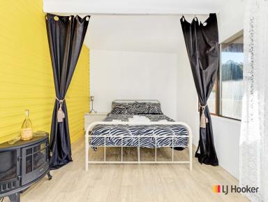 House For Sale - NSW - North Batemans Bay - 2536 - HOLIDAY THIS SUMMER - Sleeps 4 - Newly Renovated Holiday Cabin - Fully Furnished & Pet-Friendly ! (Image 2)