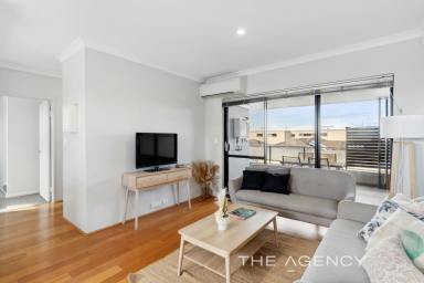 Apartment For Sale - WA - Osborne Park - 6017 - Modern Upper-Floor Apartment in a Prime Location  (Image 2)
