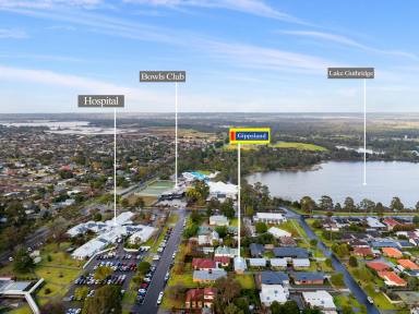 Unit For Sale - VIC - Sale - 3850 - Stylish, Spacious & Superbly Located – A Hidden Gem in the Heart of Sale  (Image 2)