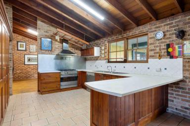 House For Sale - NSW - Berry - 2535 - Spacious Family Home  (Image 2)