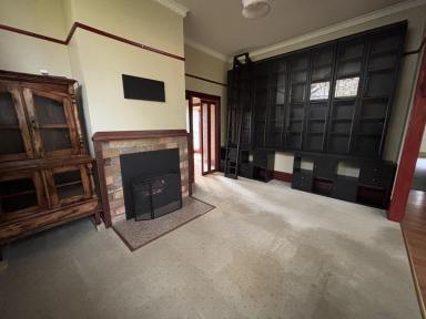 House For Lease - VIC - Hamilton - 3300 - Updated home close to CBD  (Image 2)