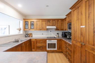 House For Sale - NSW - Grafton - 2460 - FAMILY HOME FOR THE BUDGET CONSCIOUS  (Image 2)