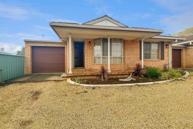 Unit For Sale - NSW - Cowra - 2794 - ULTRA CONVENIENT UNIT IN A PRIME POSITION!  (Image 2)