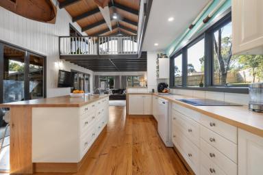 House For Sale - VIC - Metung - 3904 - Dual Dwelling Sanctuary In Coveted Metung  (Image 2)