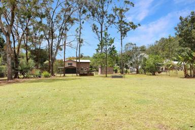 House For Sale - QLD - Edmonton - 4869 - MAJESTIC EDMONTON ACREAGE WITH 5-BAY SHED & POOL  (Image 2)