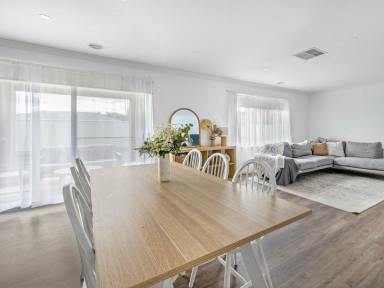 House For Lease - NSW - Moama - 2731 - Quiet Court Location  (Image 2)