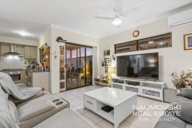 House For Sale - WA - Pearsall - 6065 - LOW MAINTENANCE PARKSIDE LIVING!  (Image 2)