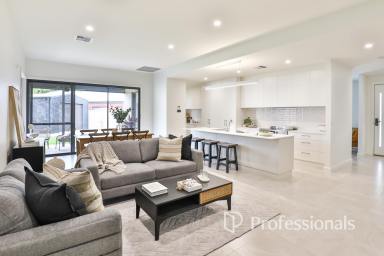 House For Sale - VIC - Mildura - 3500 - Luxury & Lifestyle - Brand New, Immaculate, Quality Home  (Image 2)