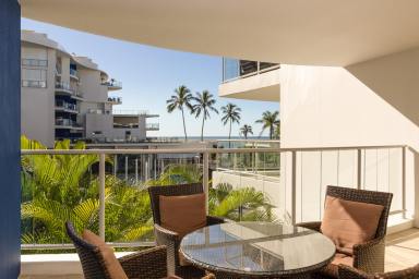Apartment For Sale - QLD - Urangan - 4655 - Absolute Esplanade - Style, Space & Sea Views  (Image 2)