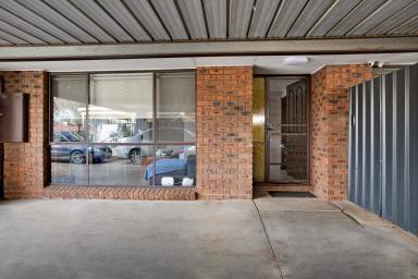 House For Sale - VIC - Mildura - 3500 - INCLUDES THE SHED!  (Image 2)