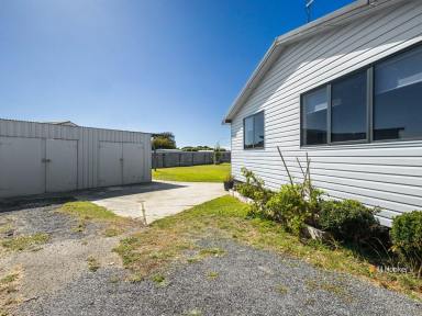 House For Lease - TAS - East Devonport - 7310 - Wander Home to Wanda  (Image 2)