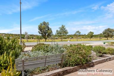House For Sale - WA - Karnup - 6176 - Close to Everything and Opposite Parklands- Viewing Will Not Disappoint  (Image 2)