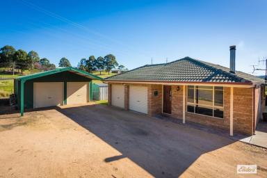Acreage/Semi-rural For Sale - NSW - Bega - 2550 - Spacious Family Living on 2.5 Acres - Minutes to Town  (Image 2)
