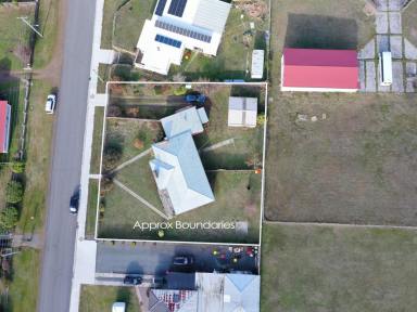 House For Sale - TAS - Oatlands - 7120 - Charming Family Home on a Generous Level Block  (Image 2)