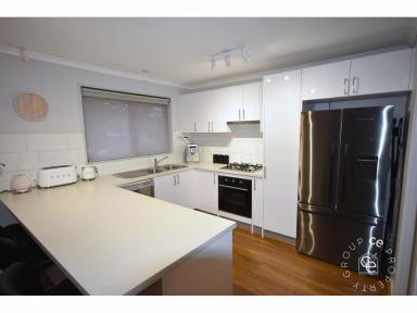 Unit Leased - SA - Queenstown - 5014 - Delightfully Renovated Unit  (Image 2)