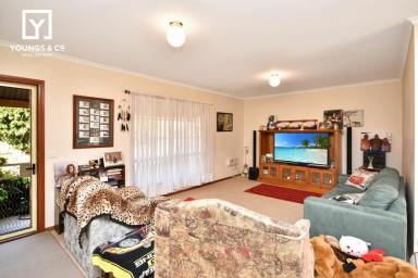 Unit For Sale - VIC - Mooroopna - 3629 - Spacious Town House in one of Mooroopna's Best Locations!  (Image 2)