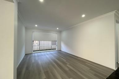 House For Lease - NSW - Raymond Terrace - 2324 - SPACIOUS 5-BEDROOM HOME!!  (Image 2)
