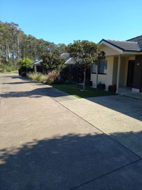 Villa For Sale - NSW - Hallidays Point - 2430 - Spacious Modern Villa in Over-55s Community with Resort-Style Facilities  (Image 2)