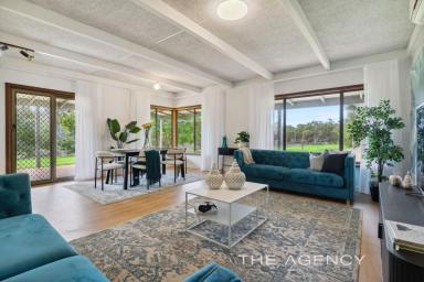 House For Sale - WA - Parkerville - 6081 - FABULOUS FAMILY HOME ON 5 ACRES!!!  (Image 2)