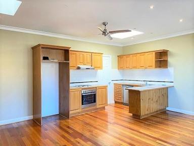 House For Lease - VIC - Parkdale - 3195 - LIGHT AND BRIGHT | GREAT LOCATION | TWO BEDROOM + STUDY  (Image 2)