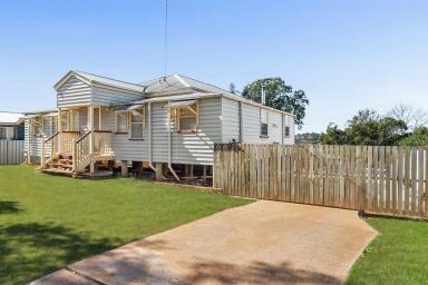 House For Sale - QLD - Kearneys Spring - 4350 - Prime Opportunity in the Heart of Kearneys Spring  (Image 2)