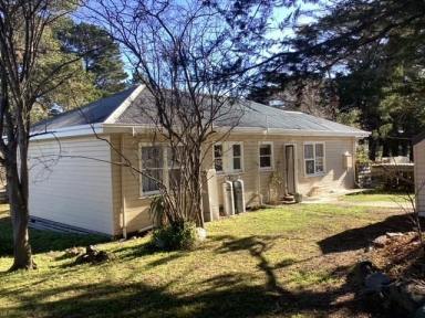 Lifestyle For Sale - VIC - Linton - 3360 - Solid, 3 bedroom house; 1.48Ha (3.65 acres); 3 Titles; Close to Township  (Image 2)