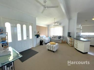 House For Sale - QLD - Eli Waters - 4655 - OWNER FOUND NEW HOME!  (Image 2)
