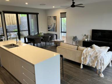 Townhouse For Lease - QLD - Arana Hills - 4054 - "Live, Work and Play"  (Image 2)