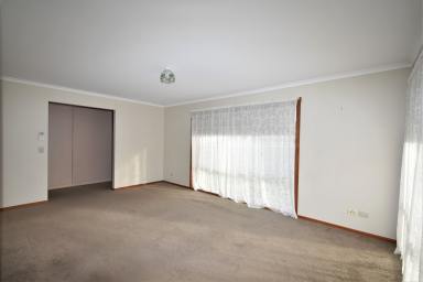 House For Lease - VIC - Wangaratta - 3677 - NEAT & TIDY  (Image 2)