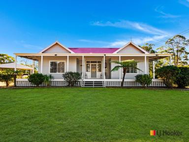 House For Sale - NSW - North Batemans Bay - 2536 - WOODROCK HOUSE ON GRASSLANDS  (Image 2)
