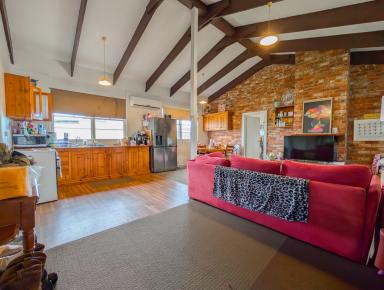 House For Lease - VIC - Tresco - 3583 - Quiet Tresco Living  (Image 2)