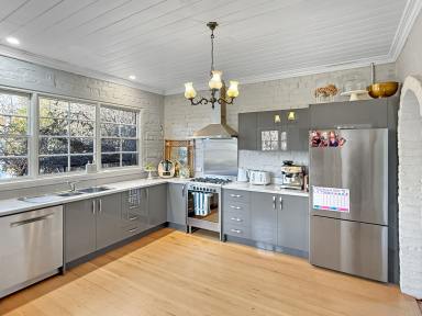 House For Sale - NSW - Cooma - 2630 - Timeless Elegance  (Image 2)