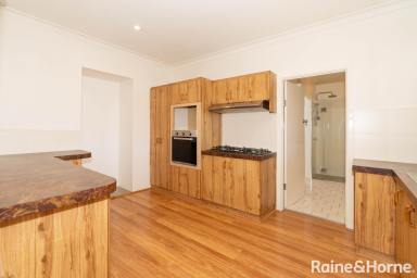 House For Lease - NSW - Mount Austin - 2650 - Comfortable Living on Killara  (Image 2)