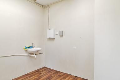 Retail For Lease - QLD - North Toowoomba - 4350 - 70sqm. Shopping Centre Tenancy  (Image 2)
