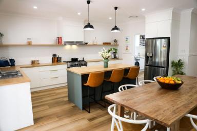 House For Sale - NSW - Moree - 2400 - Renovated Weatherboard Home Near CBD  (Image 2)