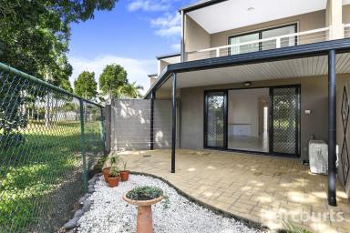 Townhouse For Sale - QLD - Eli Waters - 4655 - Bachelorette Pad for Miss Independent  (Image 2)